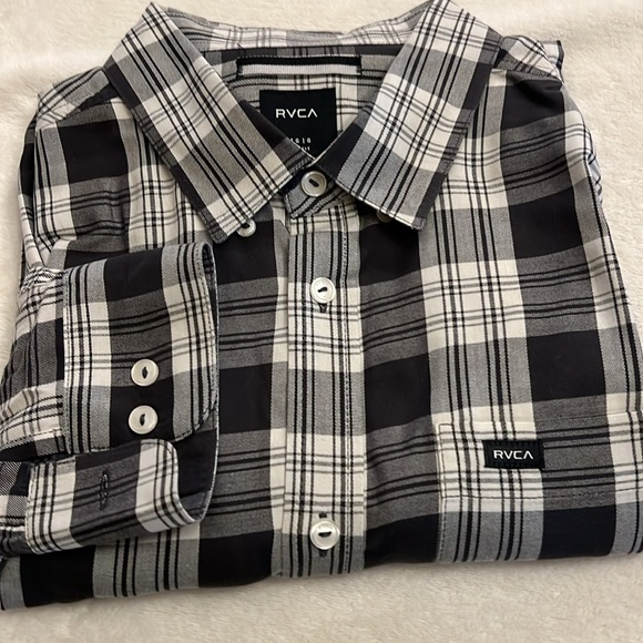 RVCA slim fit button down shirt - Picture 9 of 10